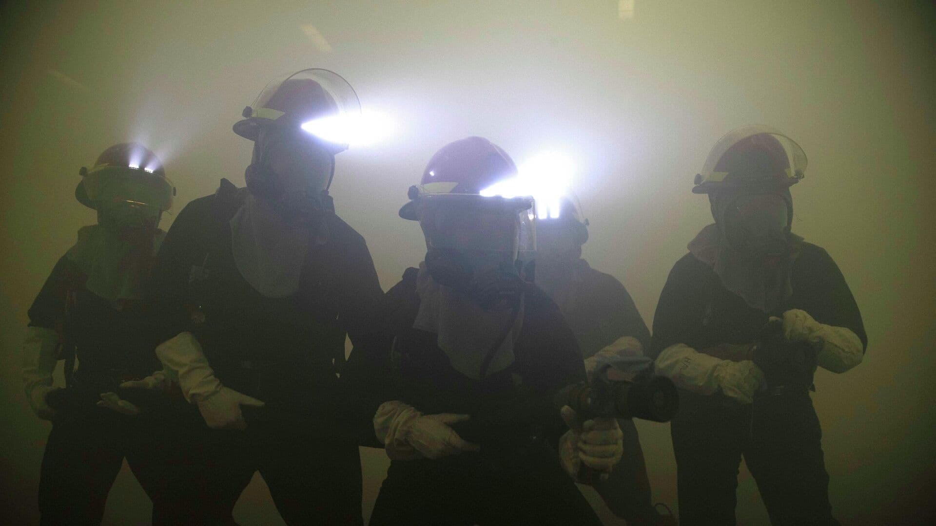 Пожар на авианосце "Джеральд Р. Форд" тушили более 30 часов