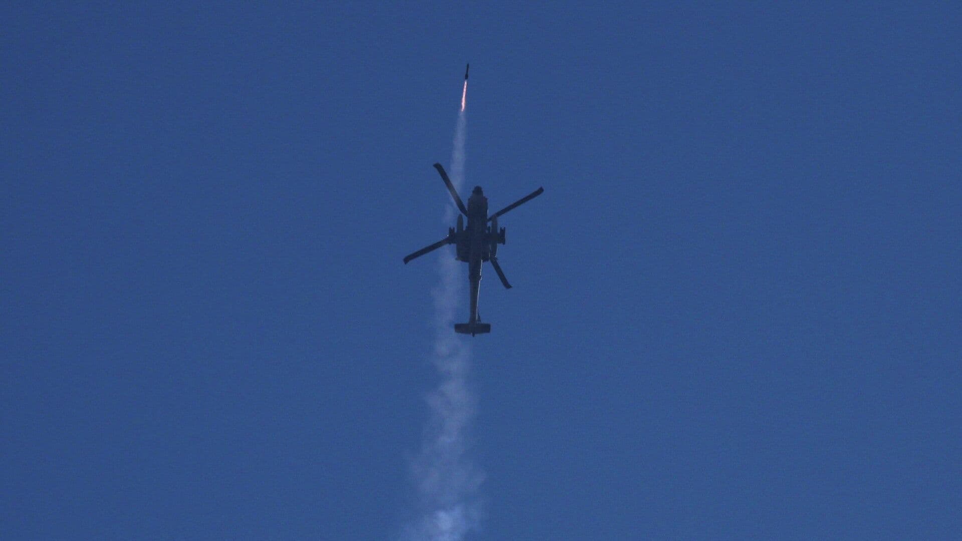 Израильская авиация нанесла два мощных удара по пригороду Бейрута