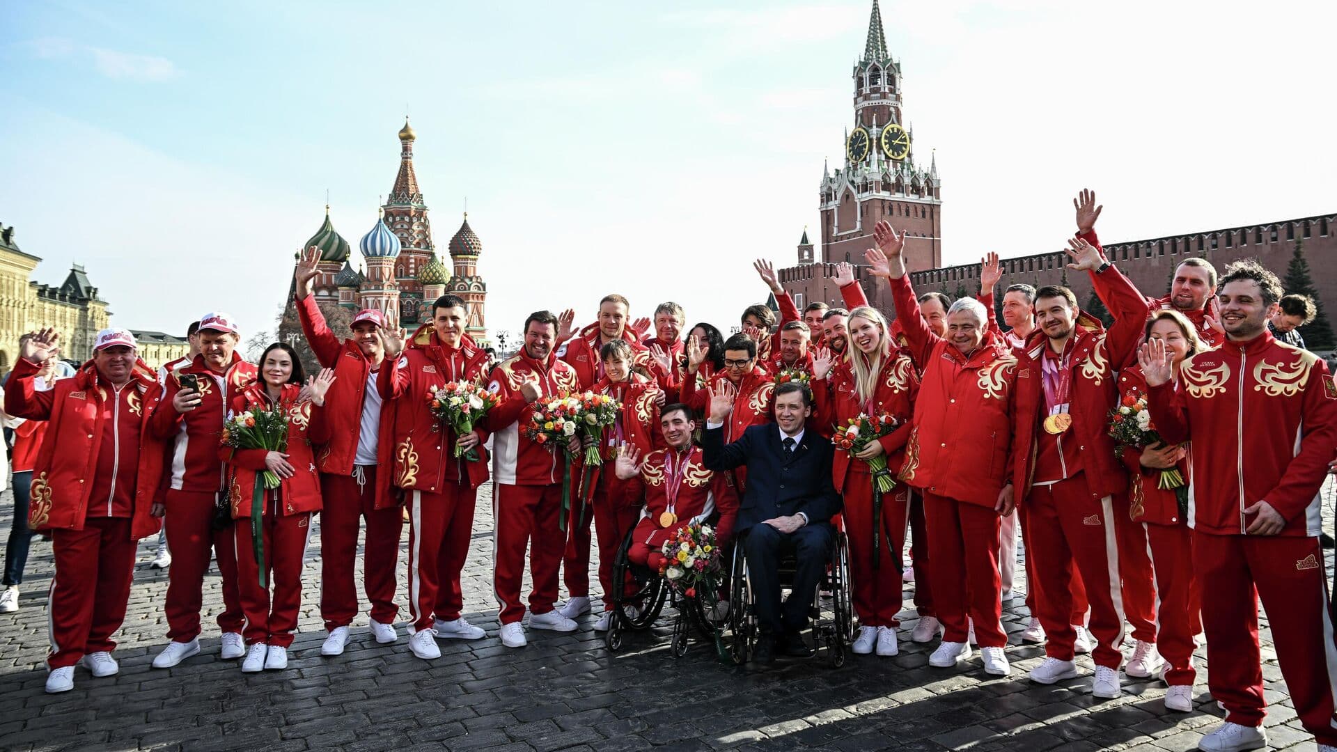 Путин присвоил награды паралимпийцам