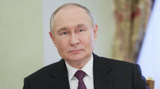 Путин поблагодарил российских прокуроров за профессионализм и самоотдачу