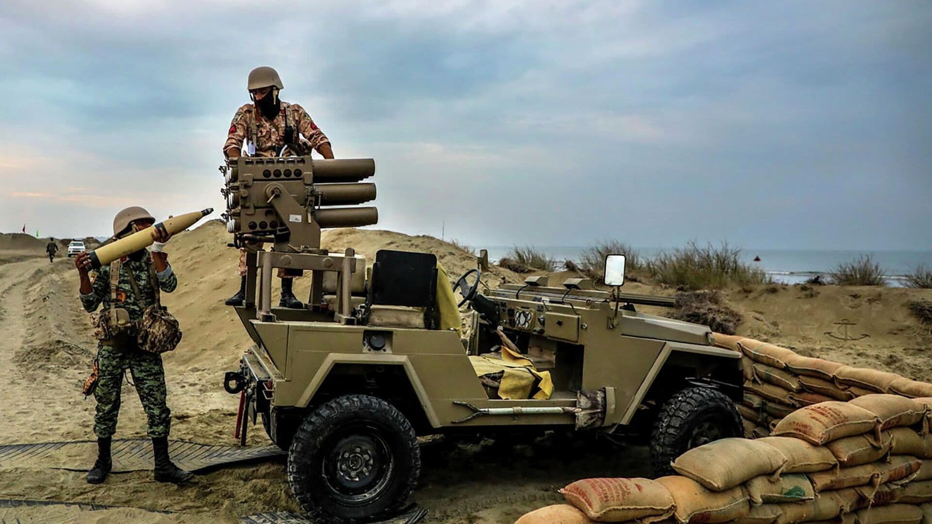 Иран пригрозил закрыть Ормузский пролив в случае атак на электростанции