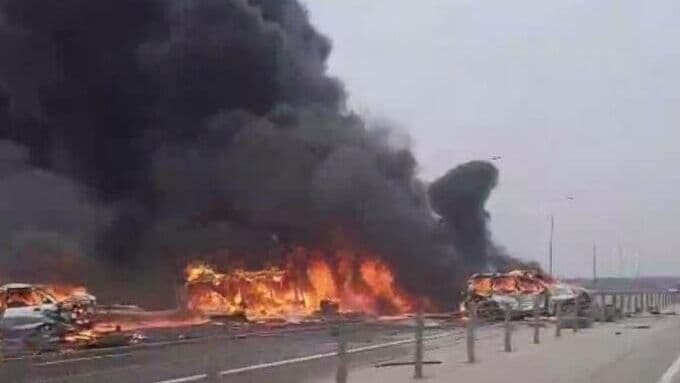 В Ростовской области произошло крупное ДТП с бензовозом, есть погибшие