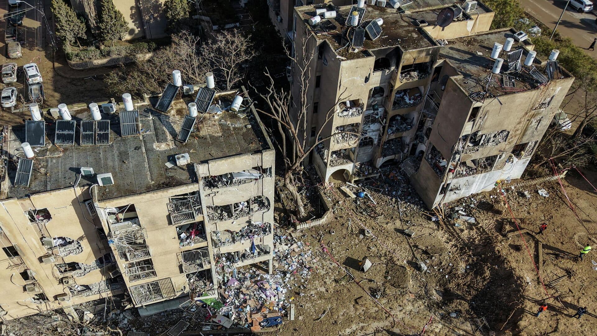 В Израиле за сутки более 300 человек пострадали от обстрелов