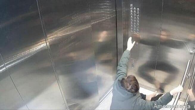 Житель Казани получил травмы при падении лифта в ЖК