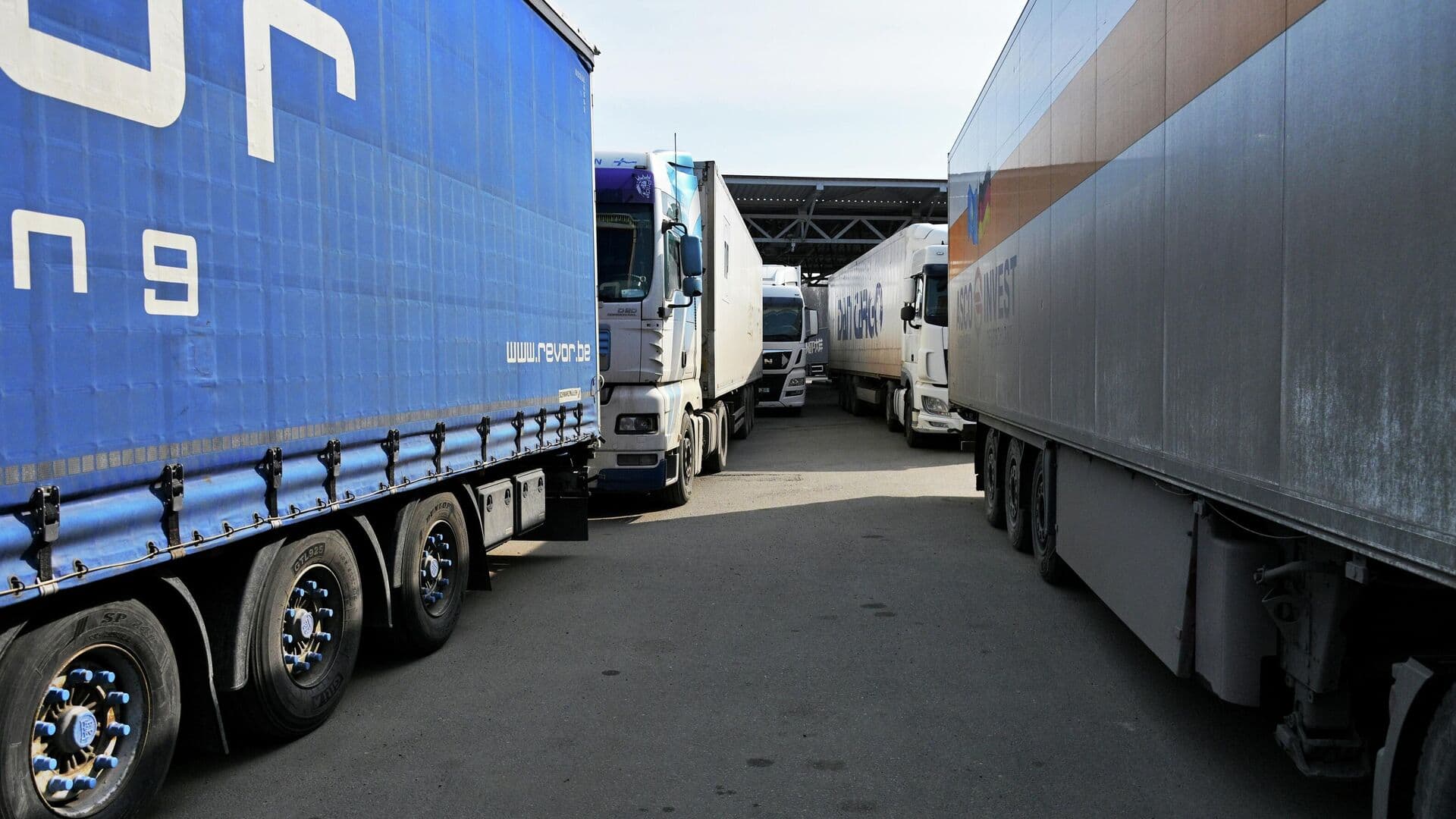 В России увеличат срок временного пребывания водителей из СНГ и Грузии