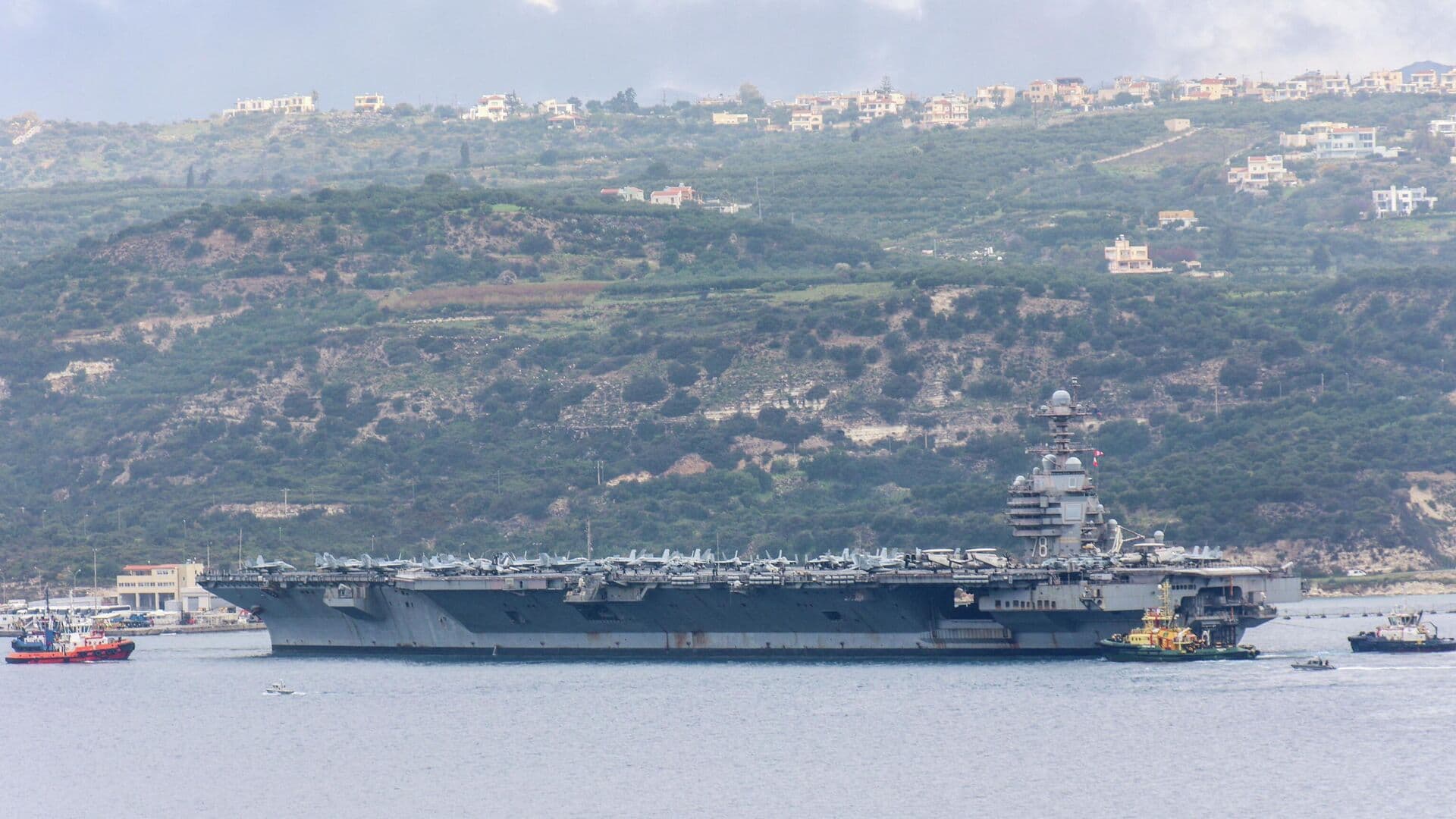 Bloomberg сообщило о серьезных проблемах авианосца "Джеральд Р. Форд"