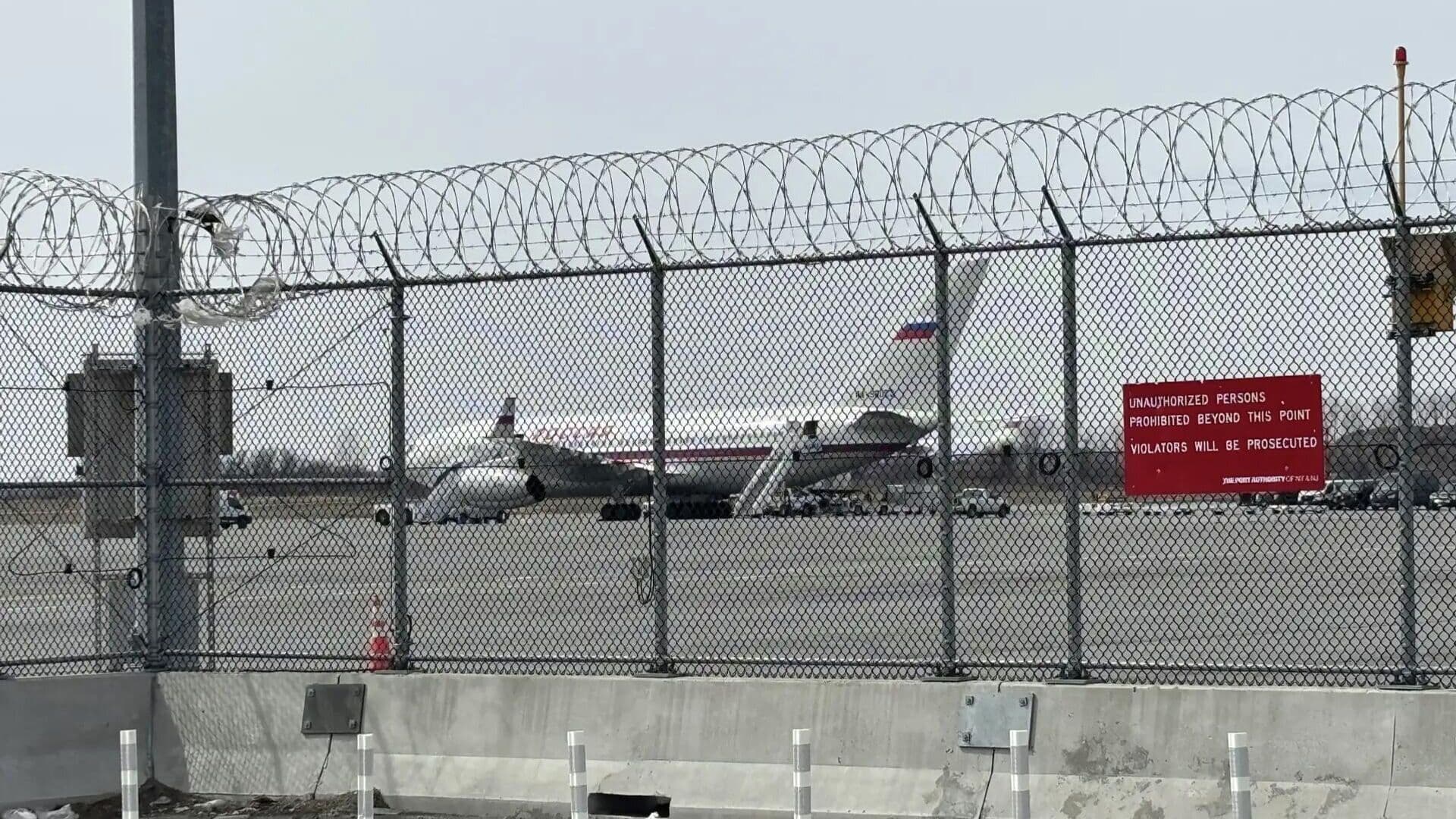 Борт летного отряда "Россия" вылетел из Нью-Йорка в Вашингтон