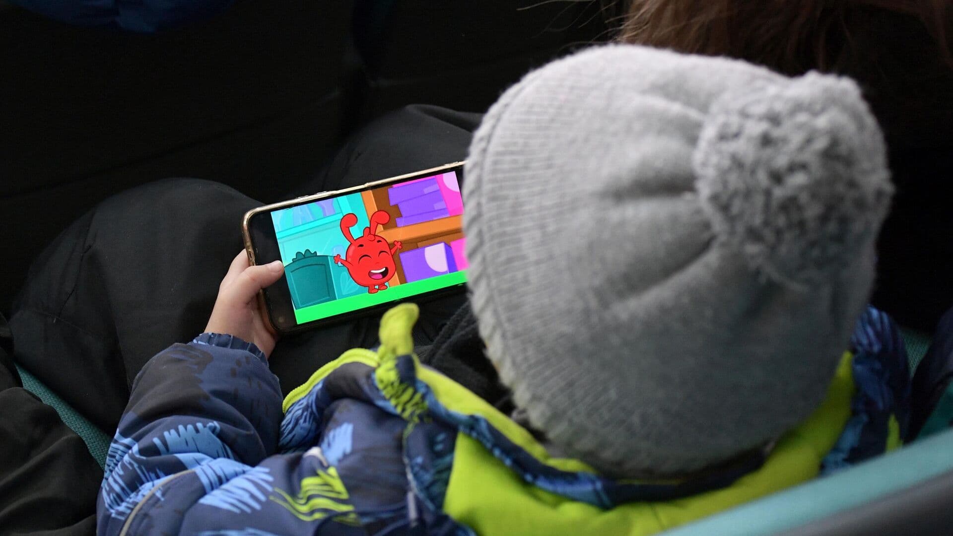 В СПЧ прокомментировали идею запретить детям пользоваться телефоном