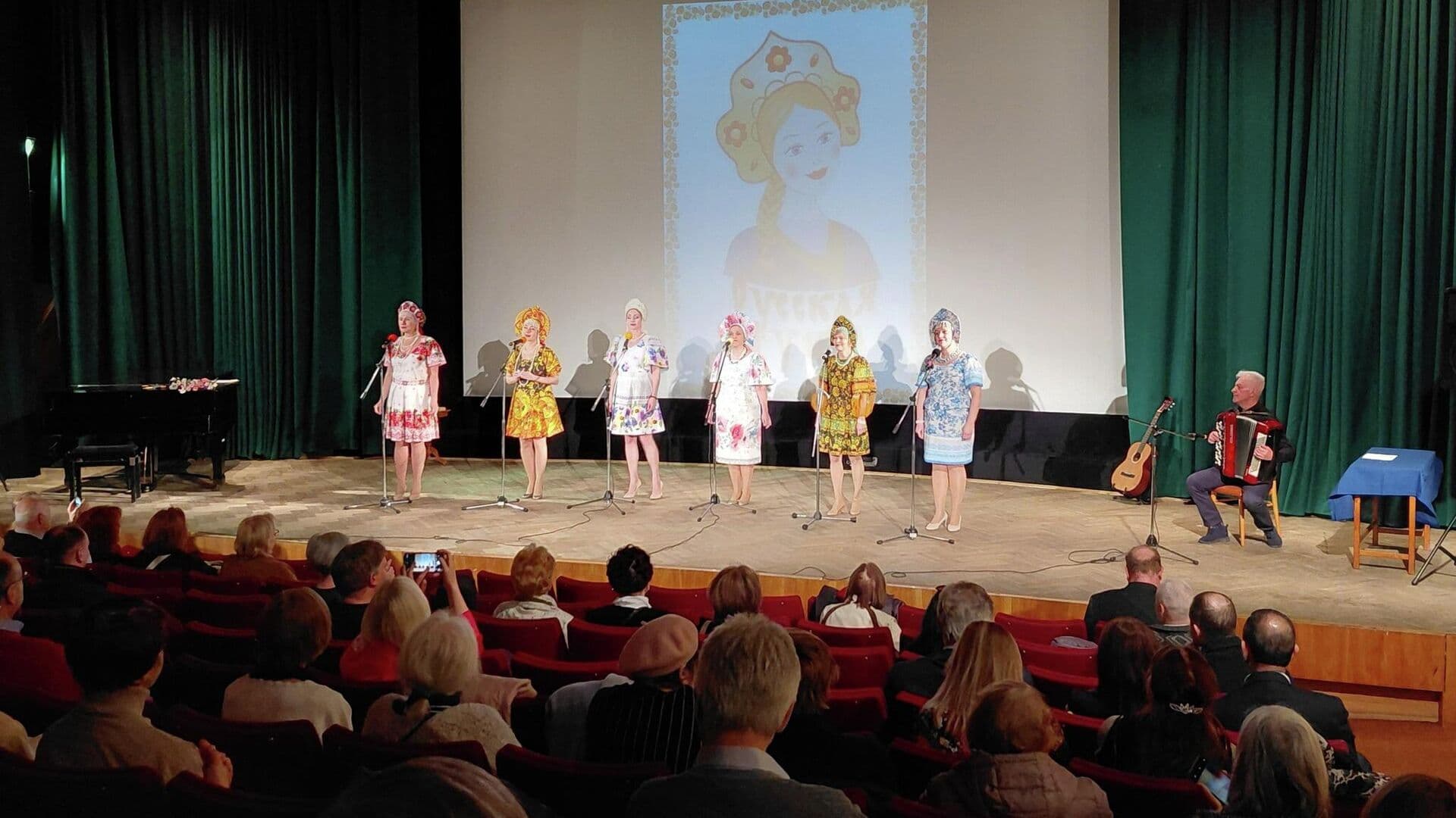 Концерт в Русском доме в Праге состоялся, несмотря на нападение