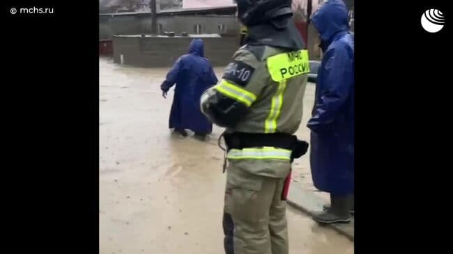 В Дагестане более 320 тысяч человек остались без света из-за непогоды