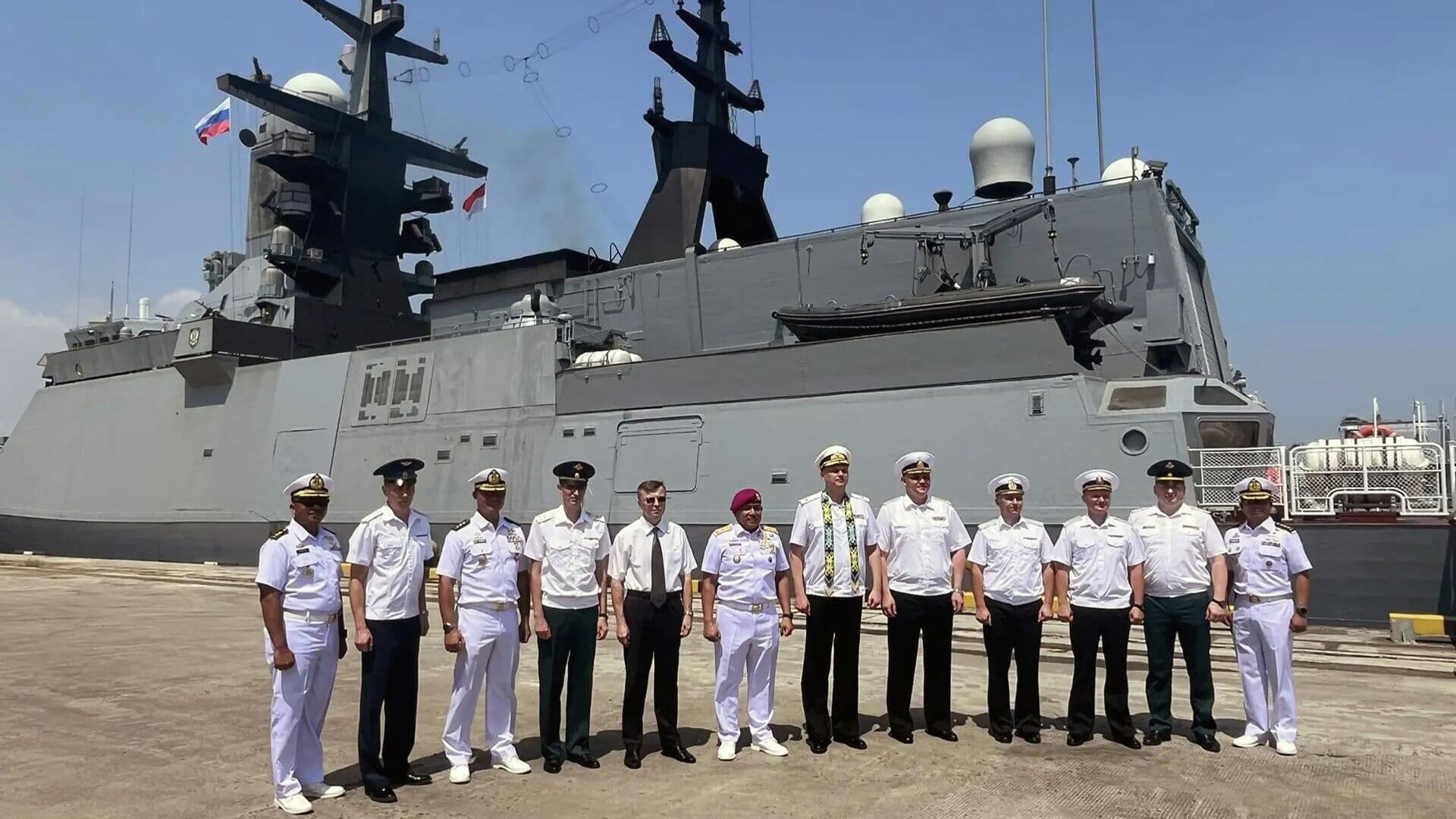 В Индонезии массово поддержали заход российских военных кораблей