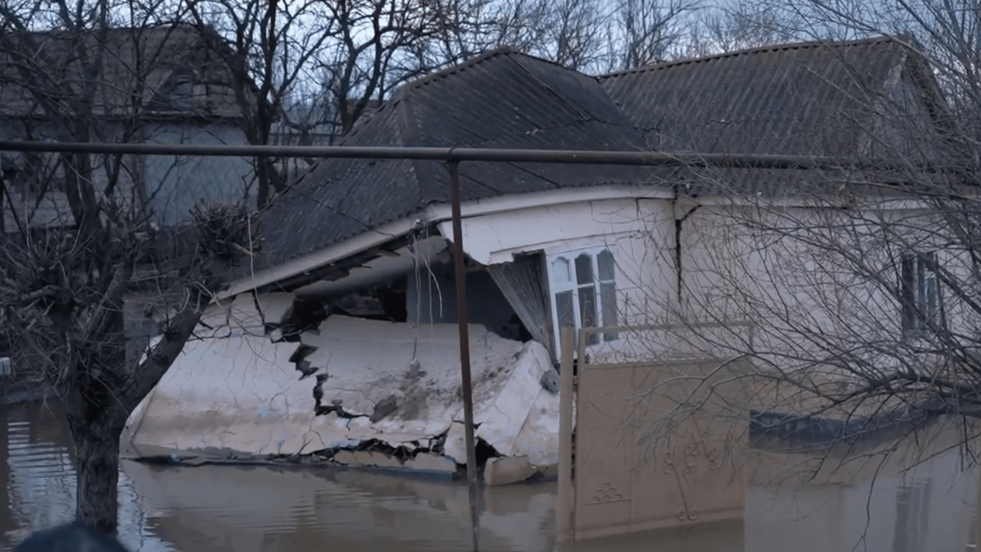 Глава Дагестана поручил восстановить инфраструктуру сел после подтопления