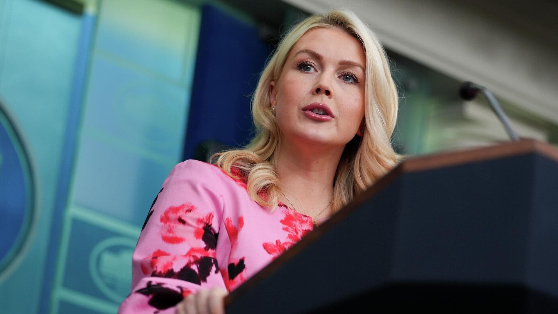 Левитт пожаловалась, что второй раз рожает в дни покушений на Трампа