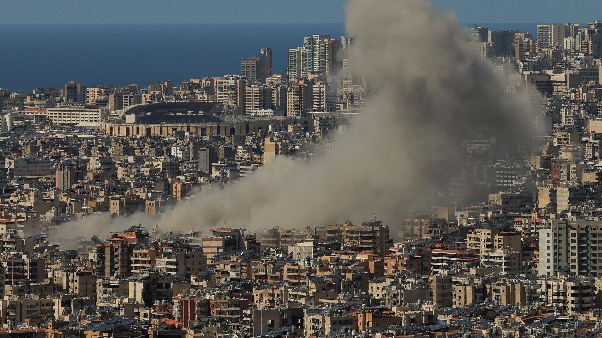 Израиль атаковал жилое здание в пригороде Бейрута