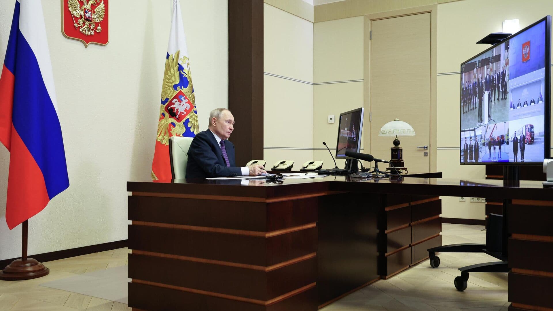 Путин рассказал, как расширится парк беспилотных грузовиков к 2030 году