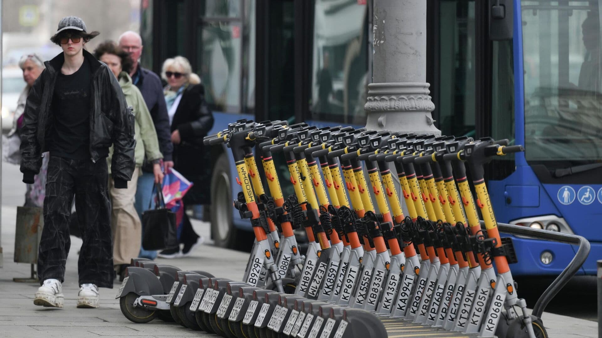 В "Мошеловке" предупредили о поддельных QR-кодах на прокатных самокатах