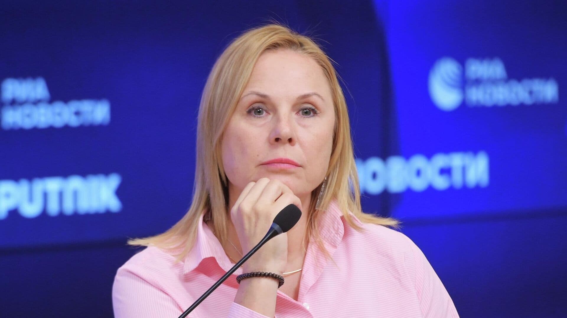 Актриса Дина Корзун осудила "лубочный" подход к русской теме в кино