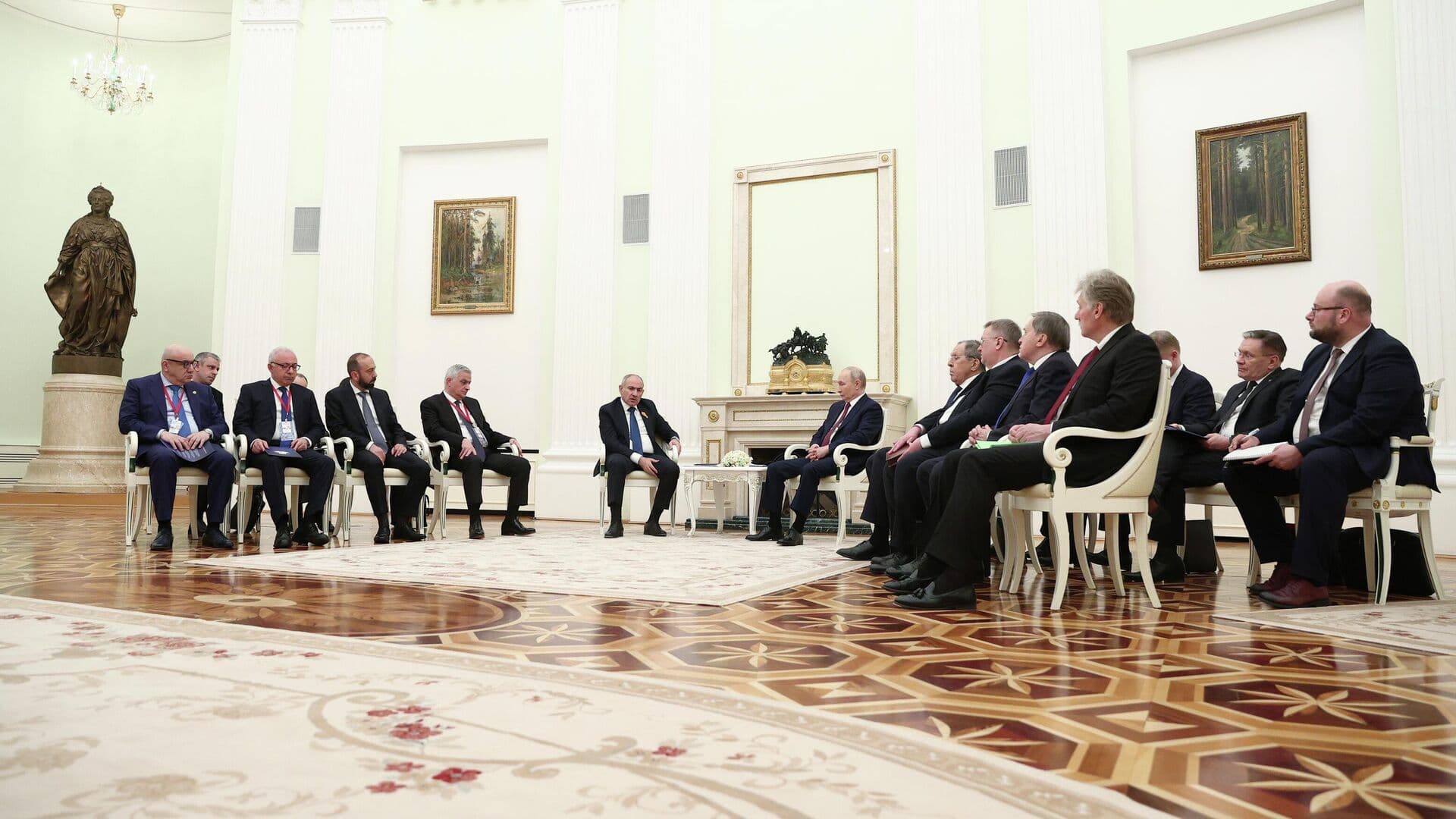 Пашинян рассказал о развитии армянско-российских отношений после выборов