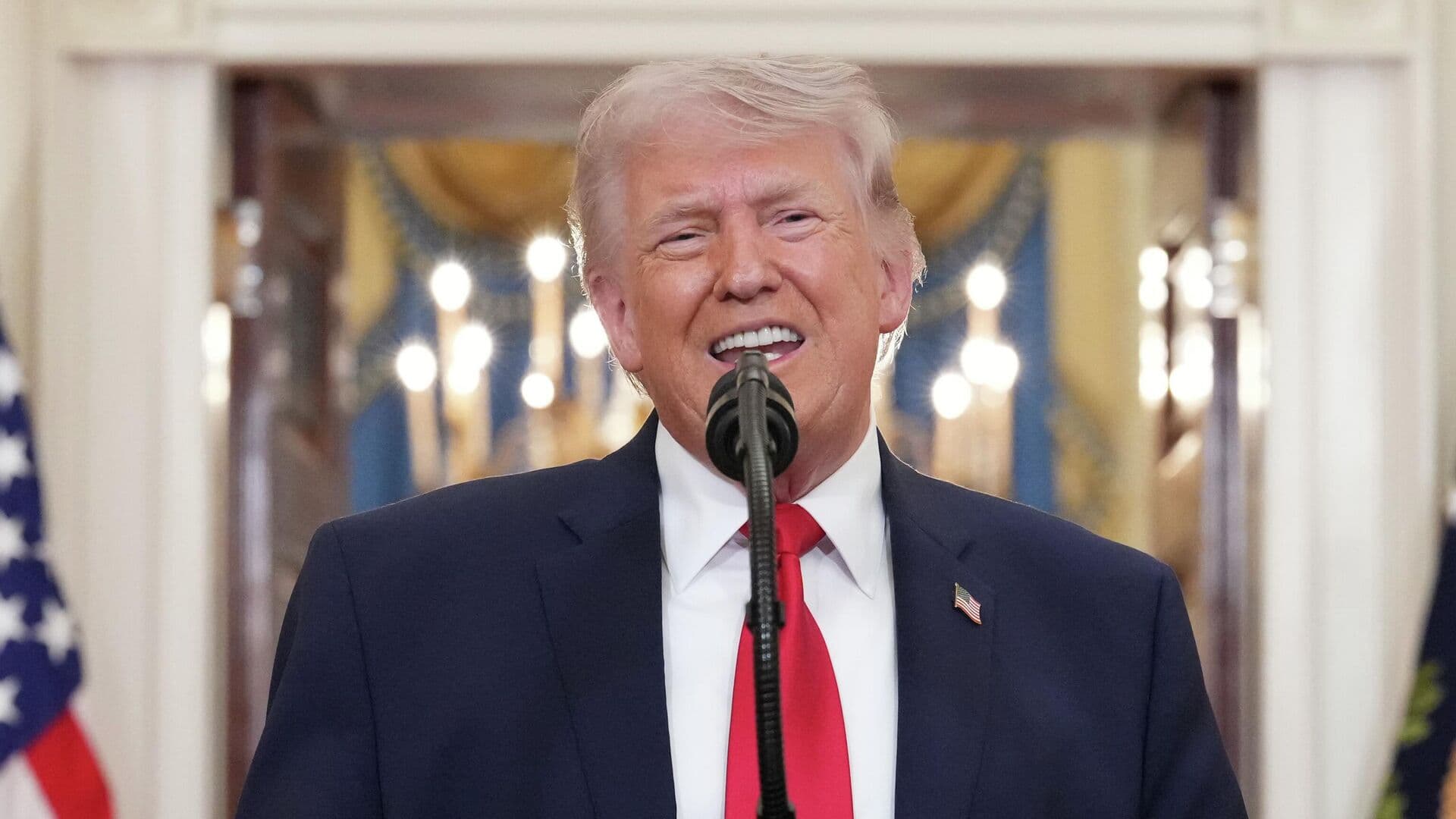 Трамп: использующие Ормузский пролив должны заботиться о его безопасности