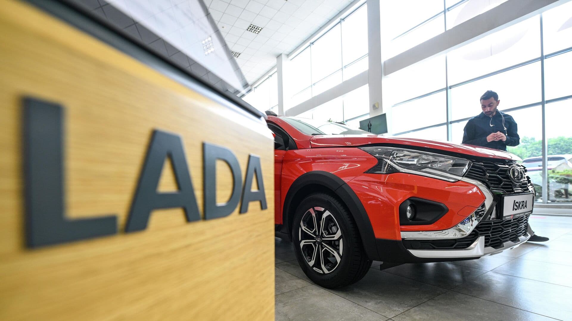 На российском авторынке выросла доля отечественной техники