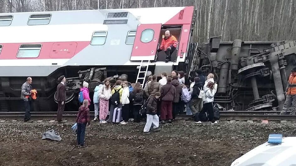 Пассажиров поезда Москва — Челябинск наградят за помощь при эвакуации