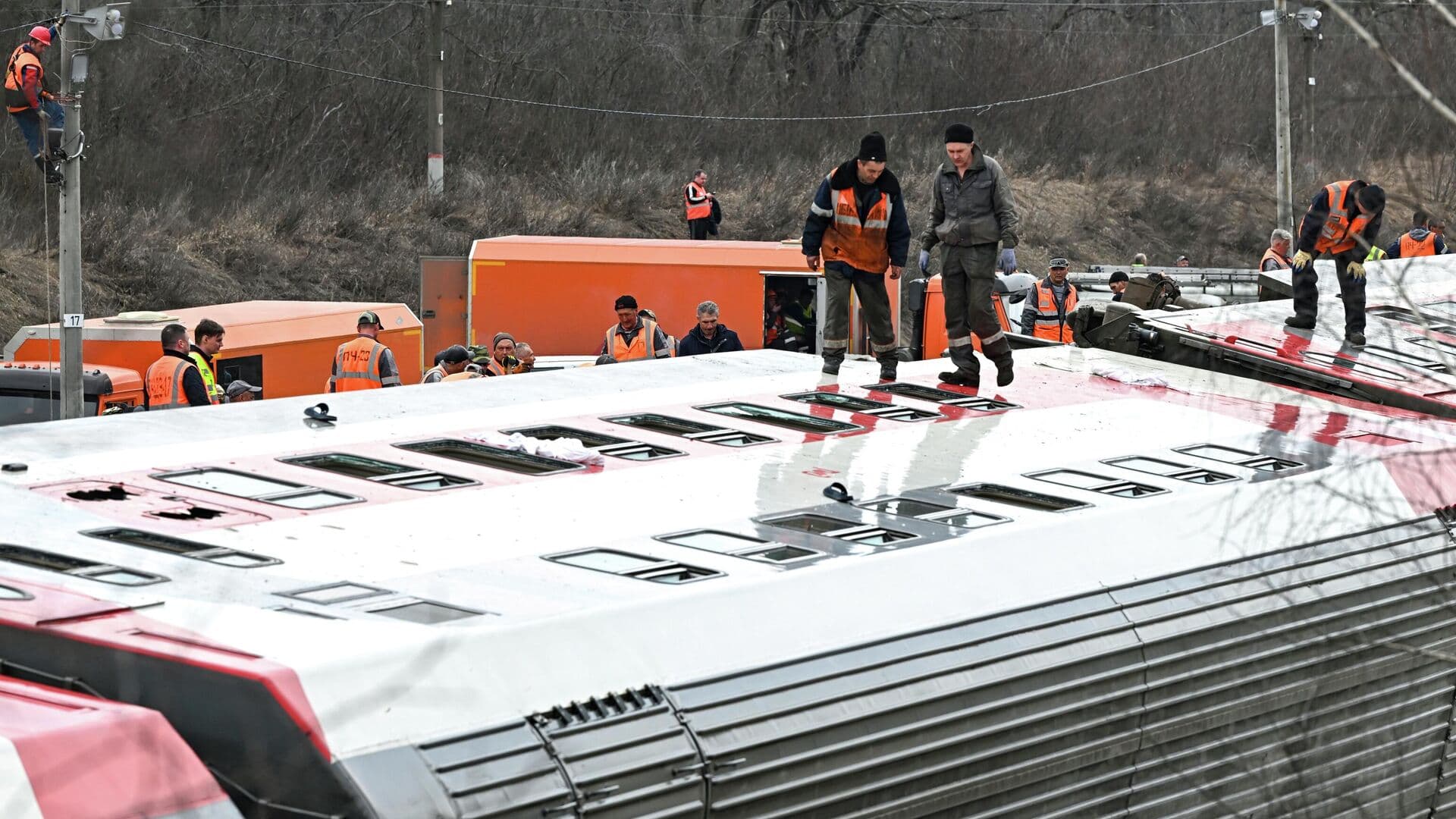 Пассажир сошедшего под Ульяновском поезда рассказал, как выбрался из вагона