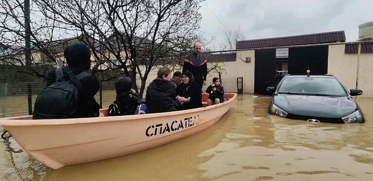 Реки вместо улиц: последствия наводнения в Дагестане