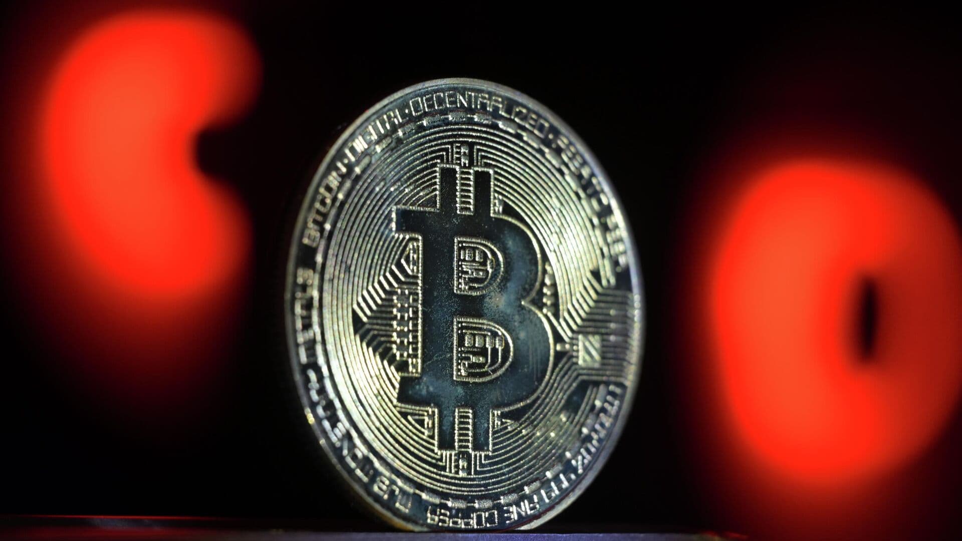 В России введут уголовное наказание за незаконное обращение криптовалюты