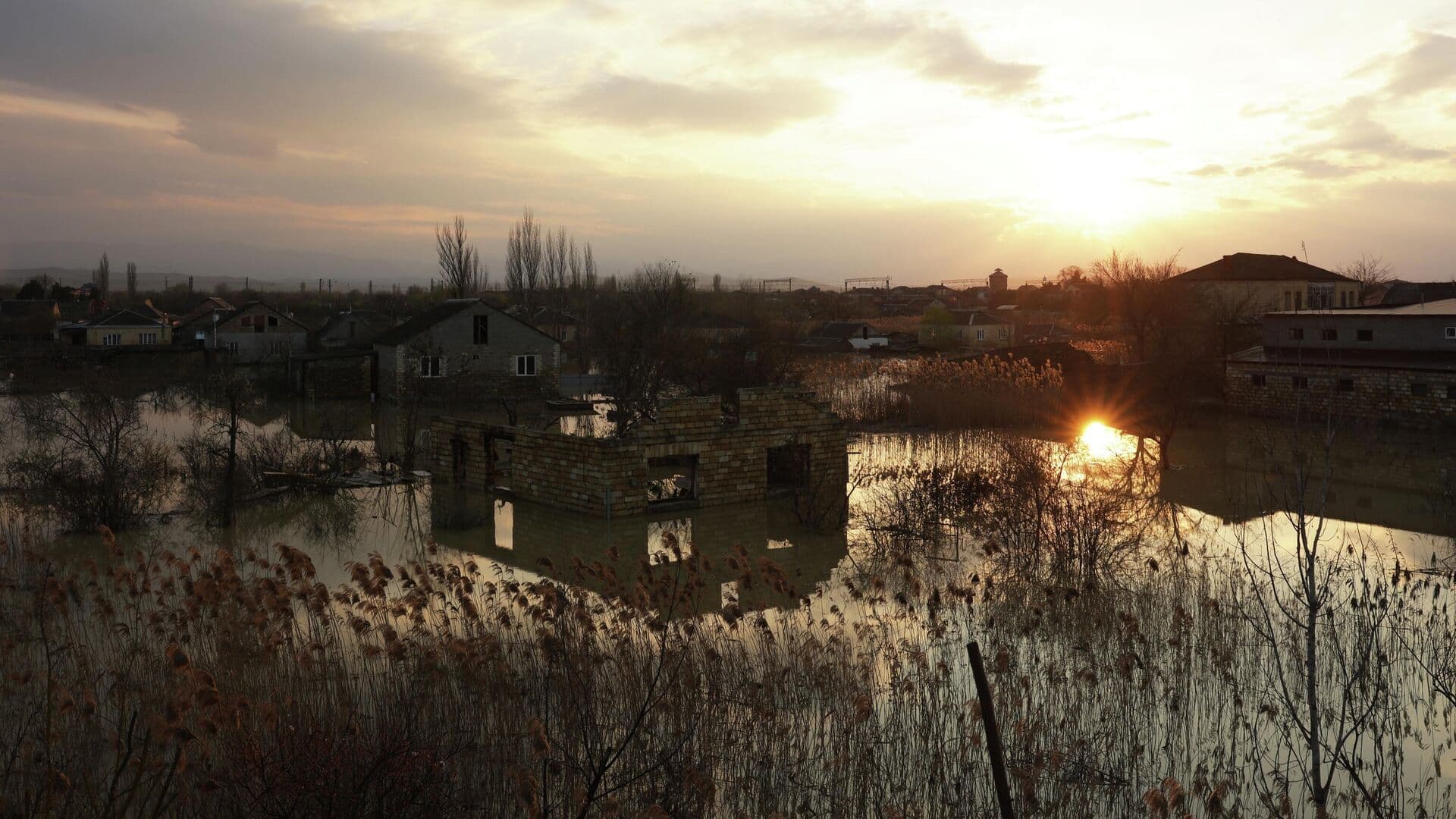 Глава Дагестана рассказал, когда начнут санитарную обработку после паводка