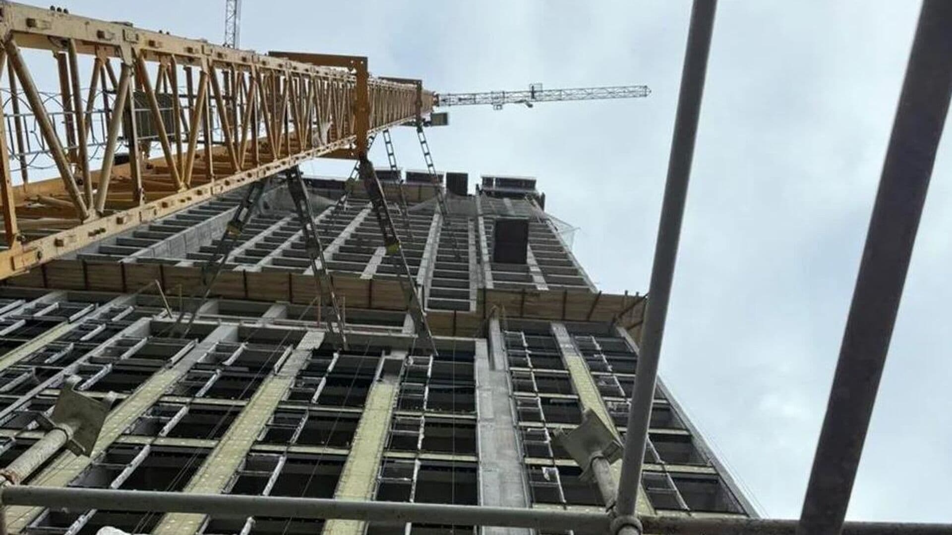 В Москве при падении стройматериалов погибли двое рабочих