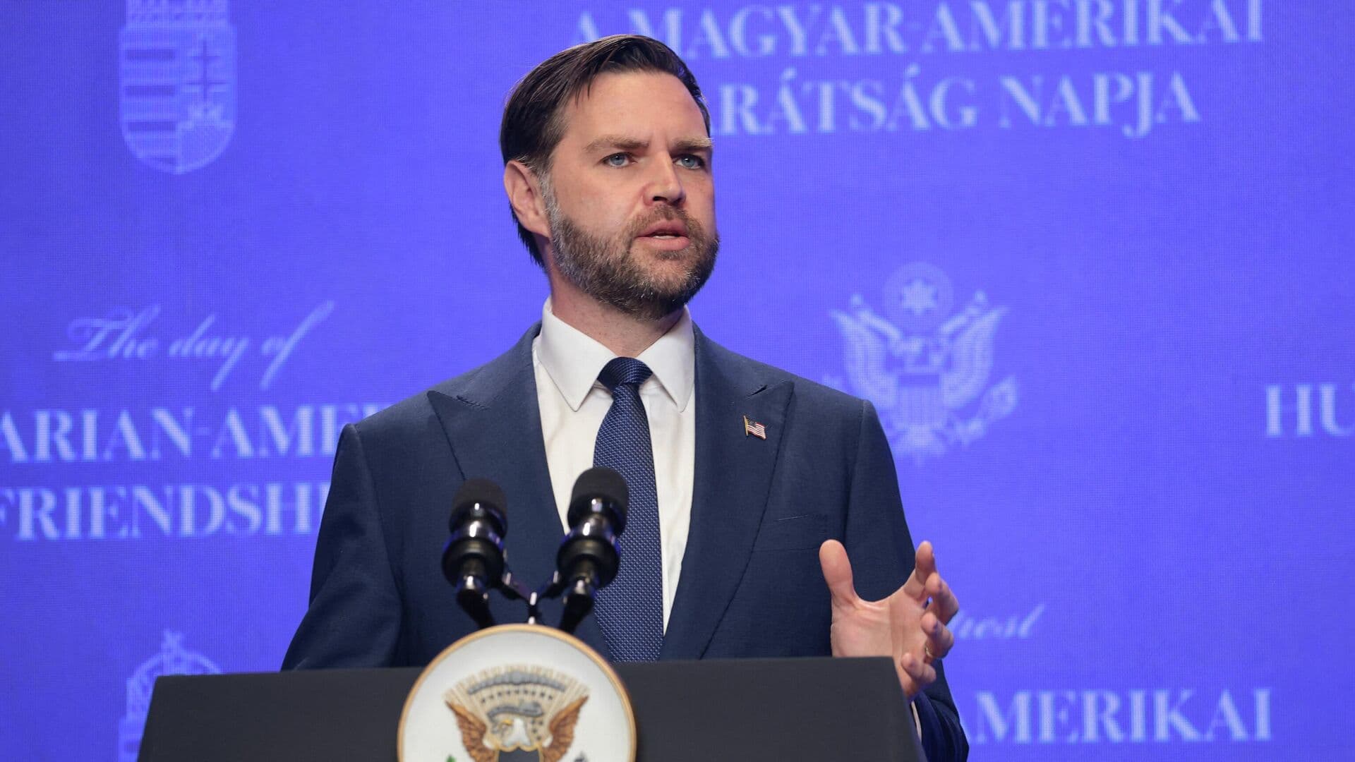 Европу ждет крах из-за роста цен на энергоносители, заявил Вэнс