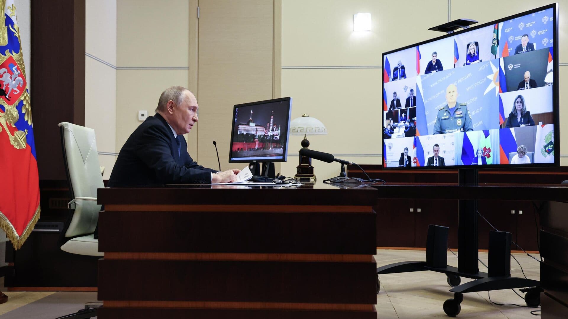 Путин в четверг встретится с главой Карачаево-Черкесии Темрезовым