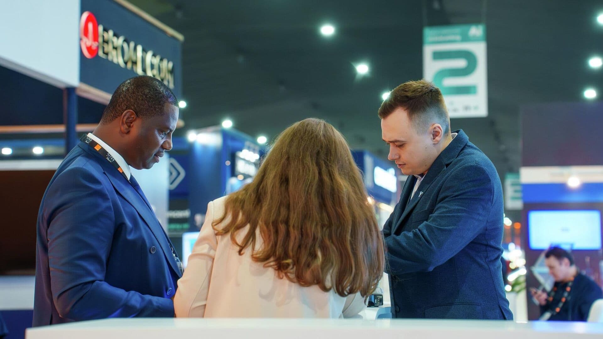 Компании РФ при поддержке РЭЦ провели питч-сессии на GITEX Africa 2026