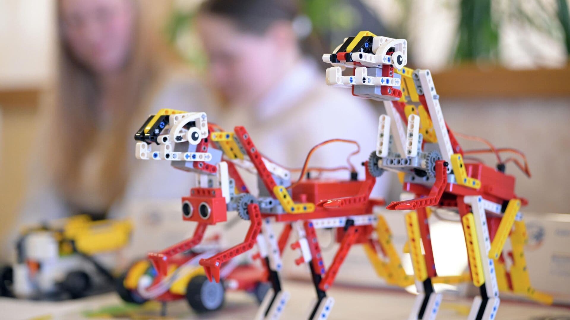 Беглов: юношеская конференция в Петербурге помогает аккумулировать таланты