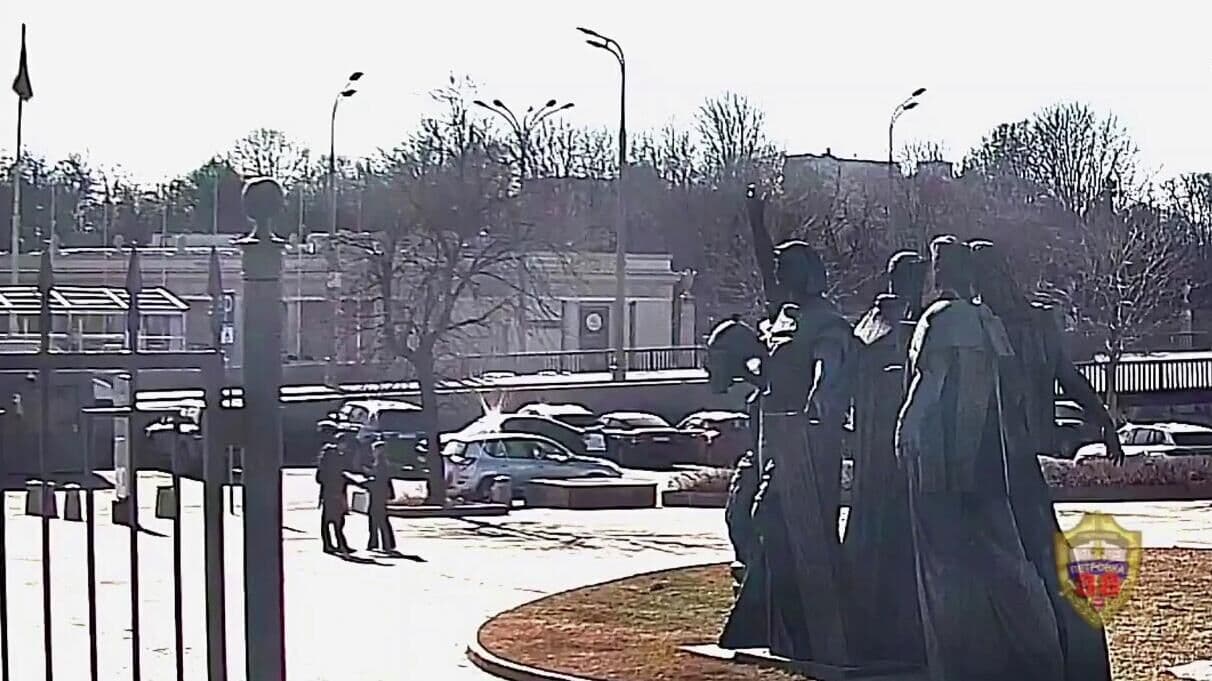 В Москве мошенники обманули девушку на 17 миллионов рублей