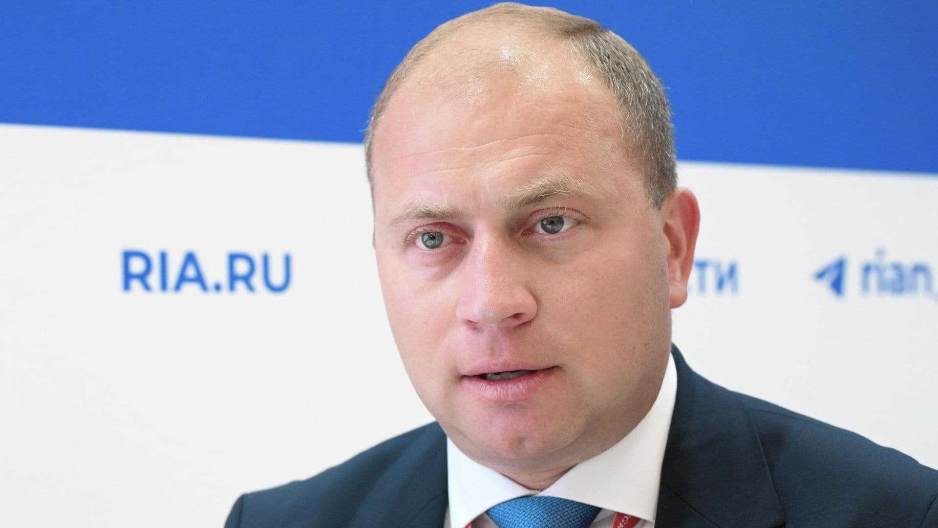 Россия, Китай и Индия обсуждают судоходство по СМП, заявили в Минпромторге