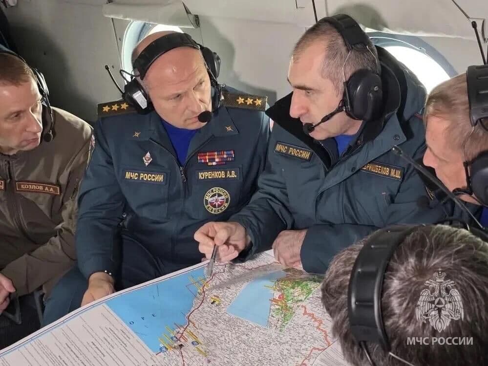 Глава МЧС пообщался с жителями Дагестана, пострадавшими от наводнения