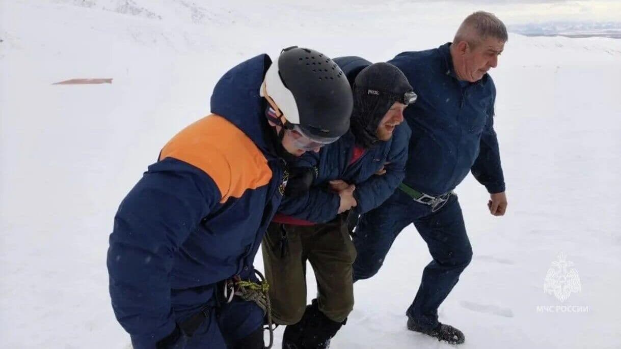 На Камчатке эвакуировали пятерых пострадавших туристов