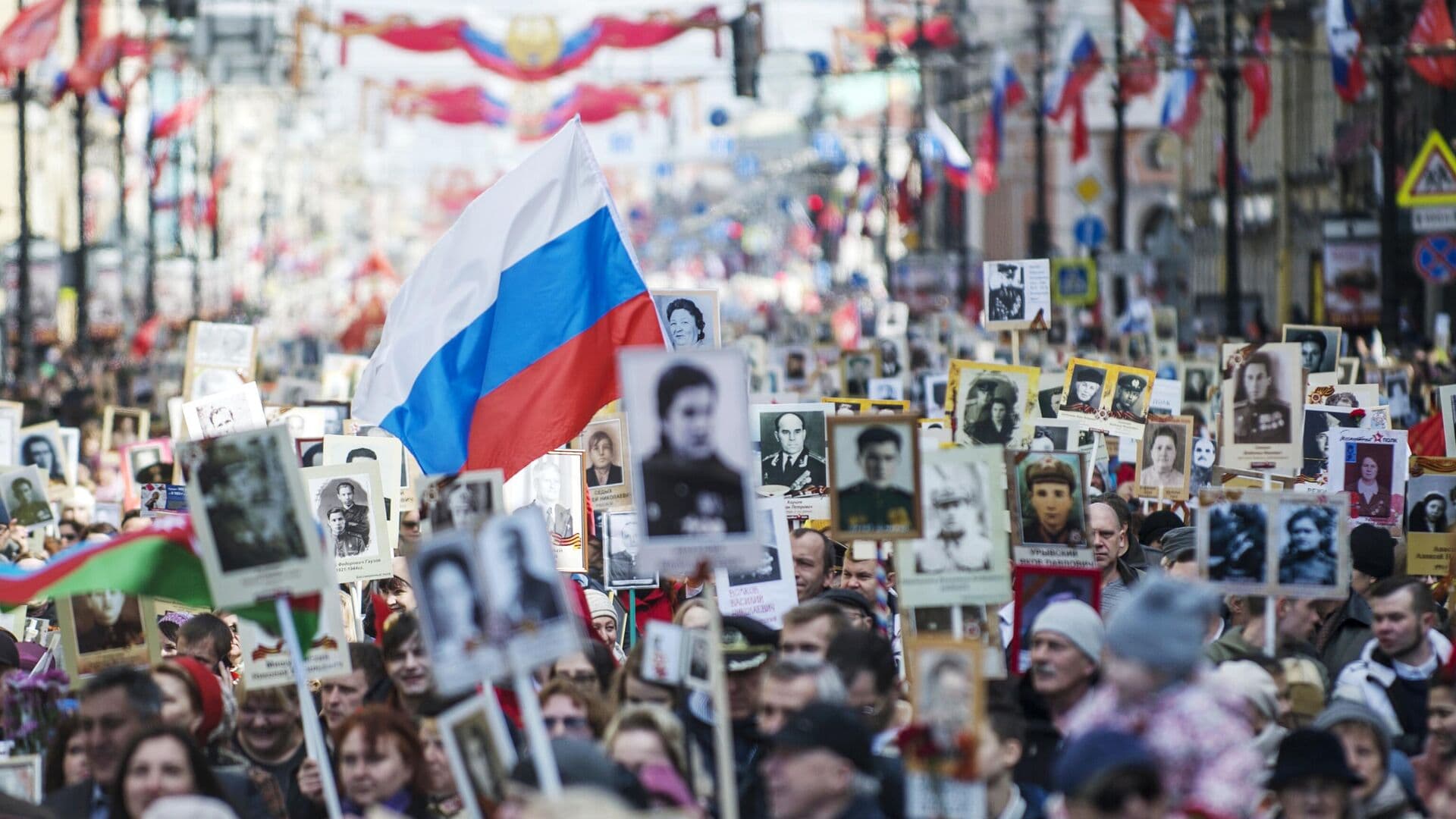 Тюмень планирует отпраздновать День Победы шествиями и салютом