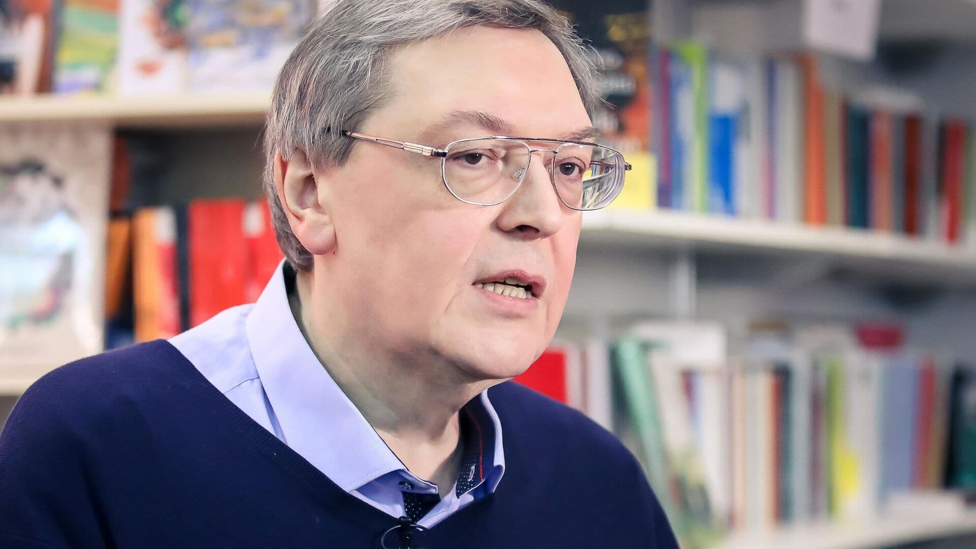 Филолога Ивана Толстого* внесли в реестр иноагентов