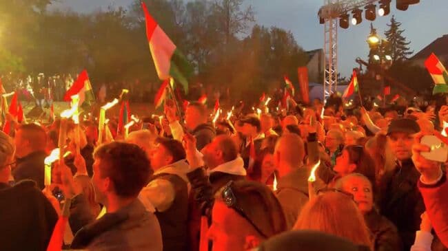 В Будапеште проходит предвыборный митинг сторонников Орбана