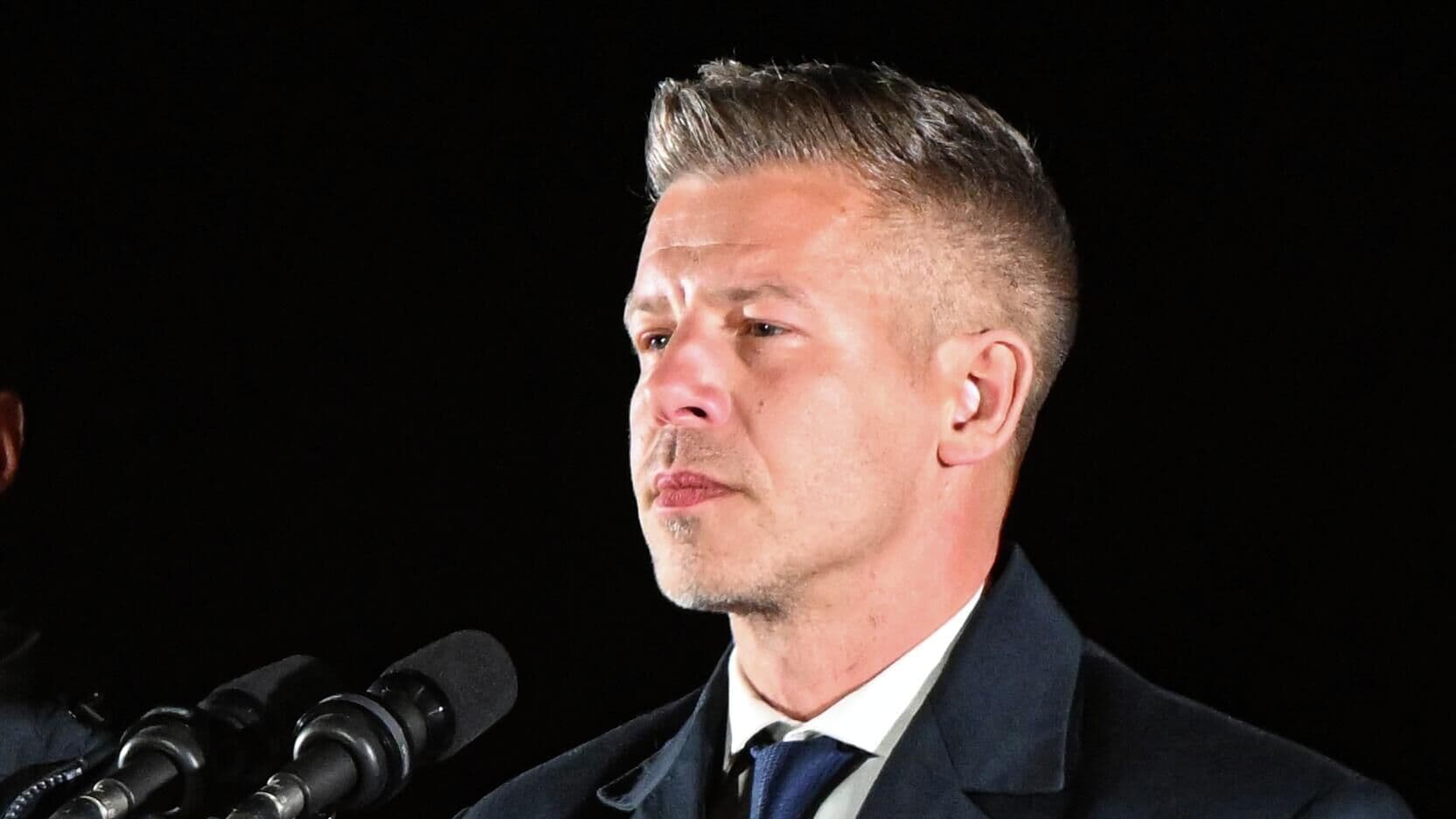 Мэр Днепропетровска выступил с призывом после победы Мадьяра в Венгрии