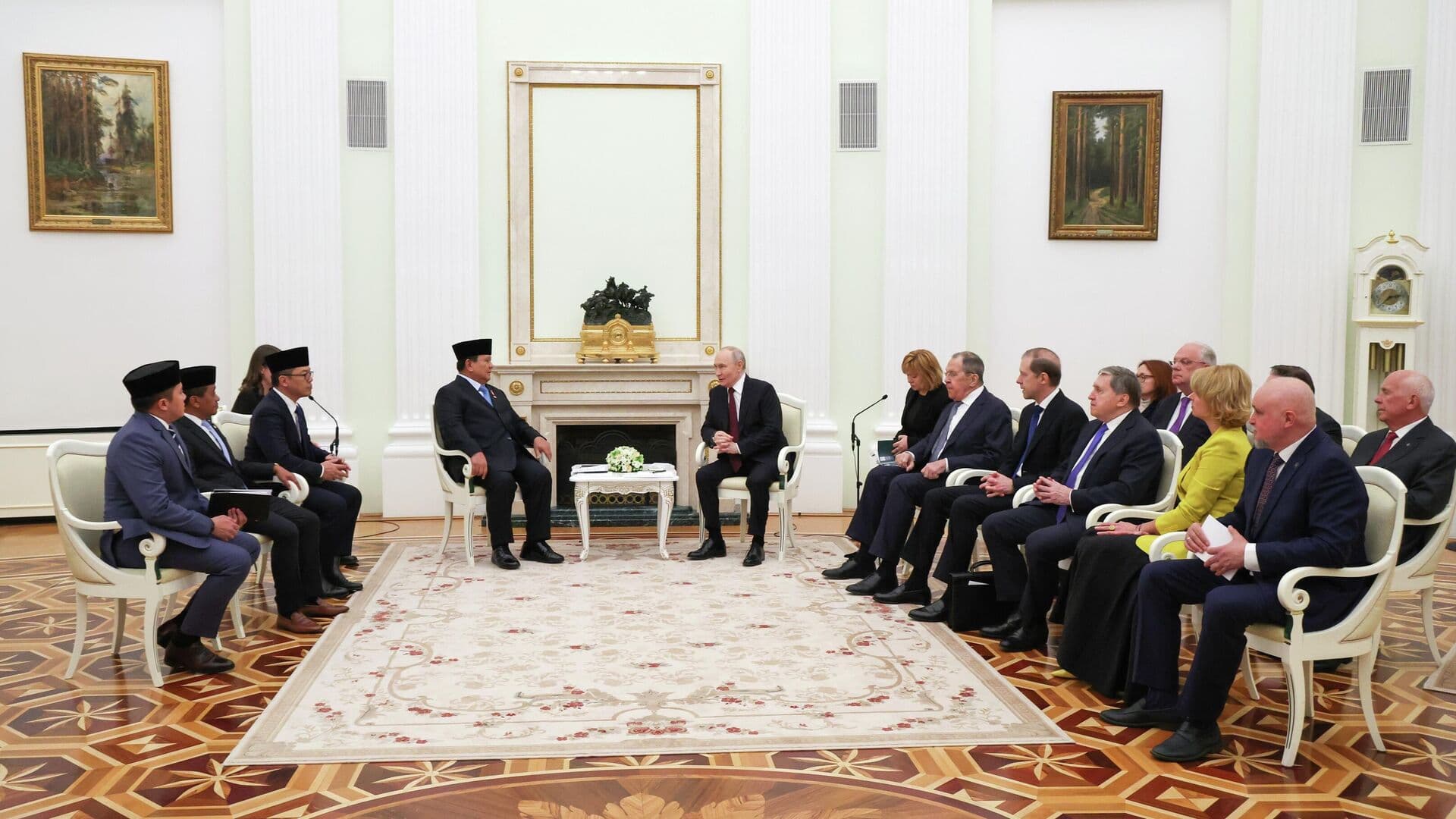 Прабово Субианто пригласил Путина посетить Индонезию