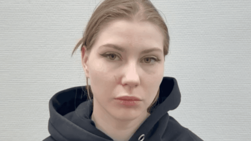 В РПЦ призвали девушку, сделавшую кальян из кулича, раскаяться