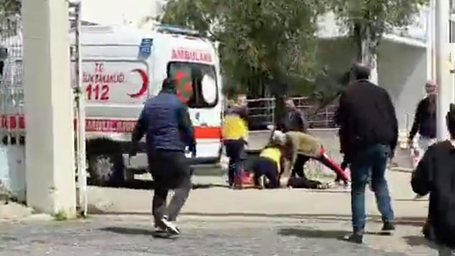 В Турции неизвестный открыл стрельбу в школе