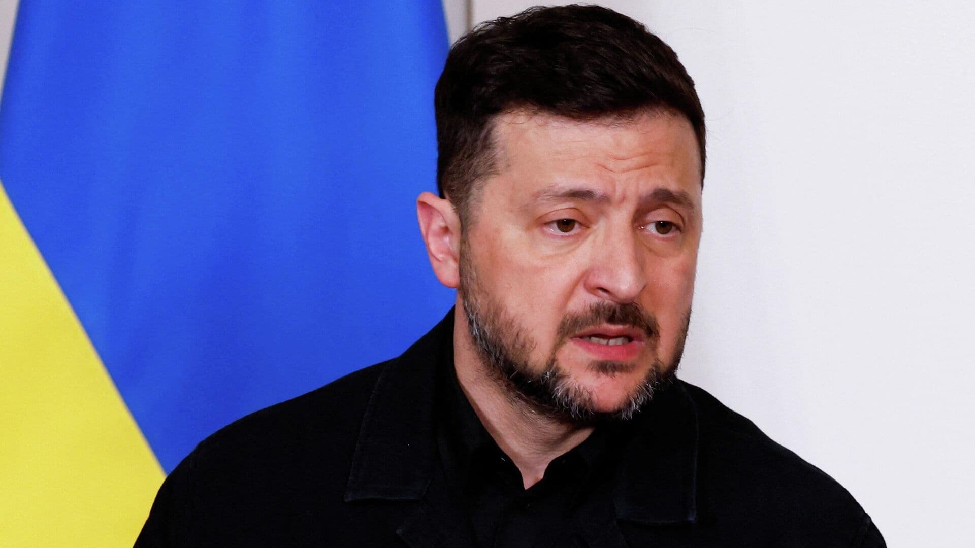 В Киеве назвали день, когда Зеленский уйдет в отставку