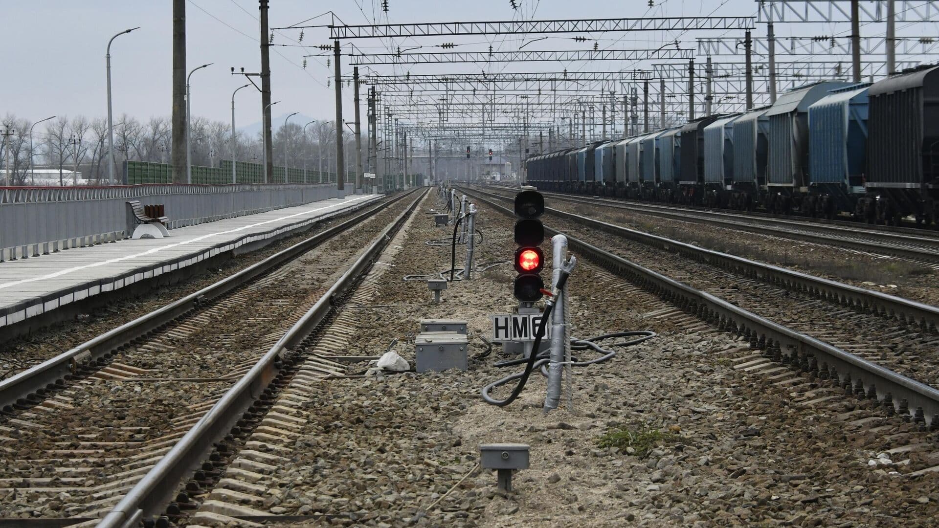 В Севастополе возобновили движение поездов, нарушенное атакой БПЛА
