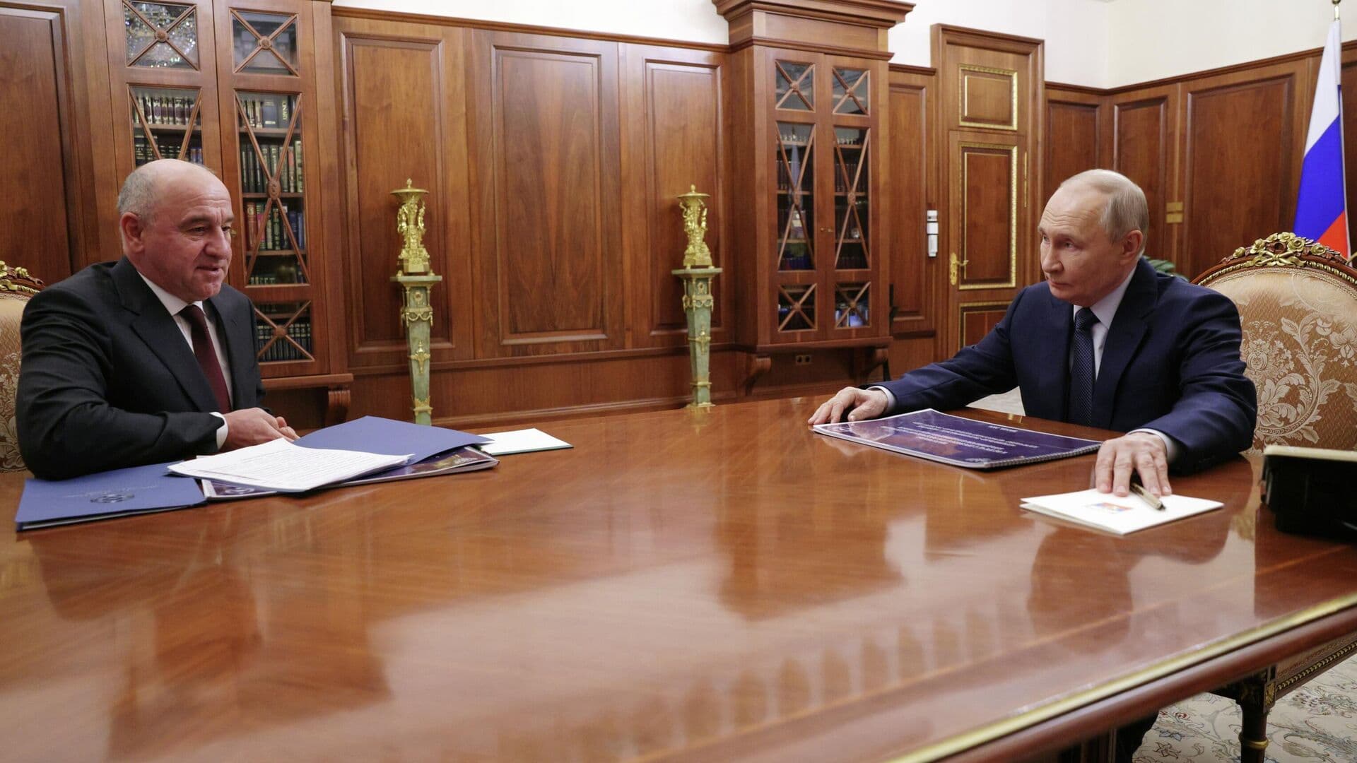 Путин поручил главе КЧР привлекать ветеранов СВО в органы власти