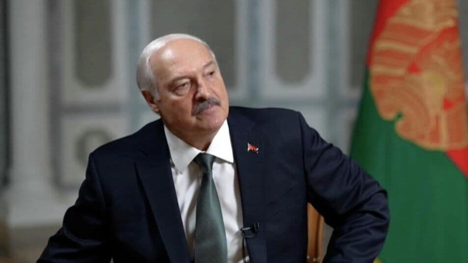 Лукашенко назвал США диктаторами