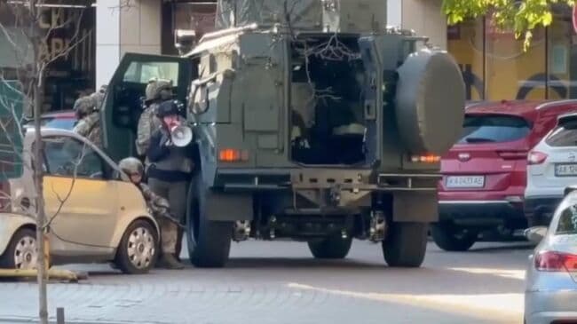 Десятерых человек госпитализировали в результате стрельбы в Киеве